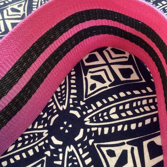 Workout 🏋️‍♀️ resistance ombré bands 3 sizes like new. Used once. - Picture 3 of 5